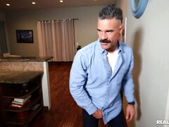 Tussi, Braunhaarige, Küssen, Natürlichen titten