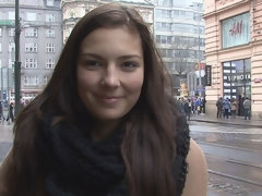 Leie, Blasen, Braunhaarige, Hundestellung, Handjob, Pov, Entkleiden, Titten