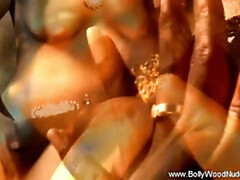 Asiatique, Nana, Brunette brune, Hd, Indienne, Mère que j'aimerais baiser, Solo