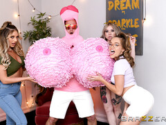 Lucky dude Van Wylde Besomes A Sex Toy For Horny Teen Girls