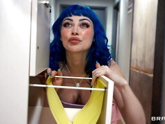 Tussi, Grosse titten, Blasen, Lecken, Monster, Flotter dreier, Eng, Titten