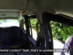 Britisch, Braunhaarige, Hundestellung, Hardcore, Hd, Milf, Im freien