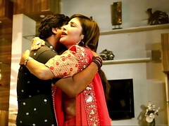 Grote mammen, Bruinharig, Rondborstig, Indisch, Moeder die ik wil neuken, Natuurlijke tieten, Tieten likken, Vrouw