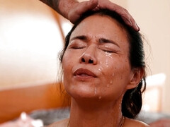 18, アジア人, 黒人, 顔射, 手コキする, マッサージ, 淫乱熟女, ティーン