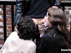 Анальный секс, Жопа, Две девушки, Наездница, Страпон, Тату, Втроем, Жена