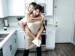 18 jaar, Grote lul, Pijpbeurt, Hondjeshouding, Interraciaal, Natuurlijke tieten, Tiener, Tieten likken