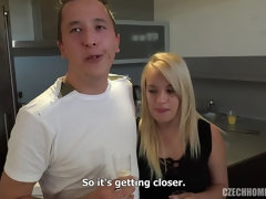 Beauté, Blonde, Brunette brune, Tchèque, Seins naturels, Orgie, Tatouage, Adolescente