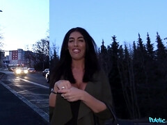 Tetas grandes, Morena, Sexo duro, Madres para coger, Dinero, Al aire libre, Pov, Tetas