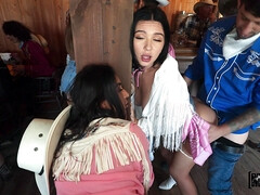 Cul, Noire, Brunette brune, Hard, Pov, Public, Chatte