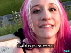 Leie, Blasen, Auto, Schmutzig, Handjob, Im freien, Pov, Öffentlich