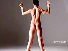 Brunette Ballerinas Julietta & Magdalena Strip Down