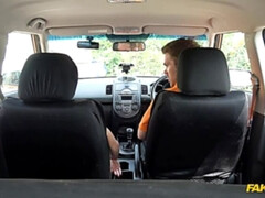 Amateur, Voiture, En levrette, Faciale, Branlette thaïlandaise, De plein air, Pov, Lécher le sphincter