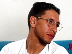 Gros seins, Sucer une bite, Brunette brune, Mignonne, Famille, Petite amie, Énorme, Fille latino