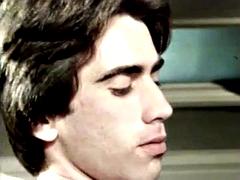 Grote mammen, Pijpbeurt, Bruinharig, Sperma shot, Harig, Trio, Tieten likken, Oud