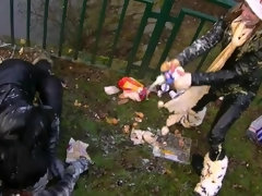 素人, ブロンド, 女性のケンカ, フェティッシュ, レズビアン, アウトドア, ポルノスター, 濡れ