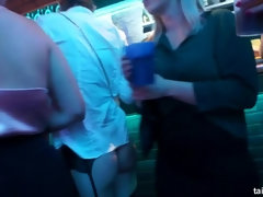 Schwarz, Blondine, Braunhaarige, Bekleidet, Masturbation, Party, Muschi, Schüchtern