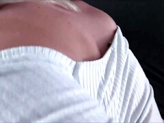 Blond, Pijpbeurt, Rondborstig, Sperma shot, Sperma in gezicht, Masturbatie, Natuurlijke tieten, Tieten likken