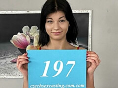 Leie, Grosser schwanz, Blasen, Braunhaarige, Hundestellung, Natürlichen titten, Kurzes haar, Titten