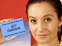 Leie, Grosse titten, Braunhaarige, Fingern, Masturbation, Höschen, Rasiert, Solo