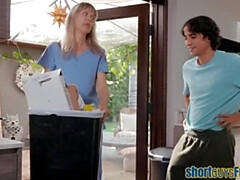 Grosse titten, Braunhaarige, Geile alte tussi, Fingern, Massage, Milf, Muschi