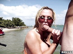 Pijpbeurt, Moeder die ik wil neuken, Buiten