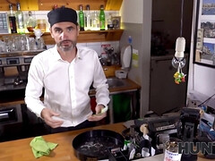 Gros seins, Sucer une bite, Plantureuse, Cocu, Lesbienne, Seins naturels, Réalité, Tatouage