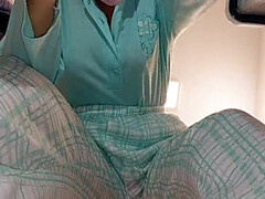 Брюнетки, Волосатые, Хд, Латиноамериканки, Мамочка, Соски, Стриптизерша, Тугие