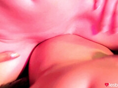 Nana, Chambre à dormir, Brunette brune, Tchèque, Poupée, Embrassement, Seins naturels, Chatte