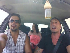 Большой член, Большие сиськи, Британки, Брюнетки, Семяизвержение, Секс без цензуры, Натуральные сиськи, На публике