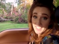 Enthousiasteling, Pijpbeurt, Auto, Sperma shot, Vies, Hondjeshouding, Gezichtspunt, Roodharige vrouw