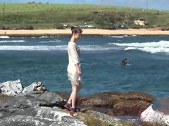 Leie, Strand, Füsse, Fussjob, Freundin, Handjob, Öffentlich, Muschi