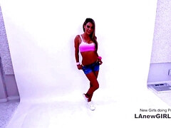 Slinky blond hair lady squirts as she cums on his penis