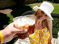 Culo grande, Mamada, Estilo perrito, Masturbación, Madres para coger, Al aire libre, Pov, Afeitado