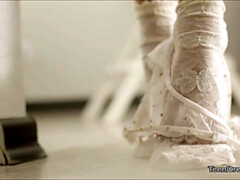 18 ans, Blonde, Hd, Seins naturels, Orgasme, Petite femme, Solo, Nénés