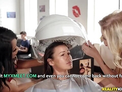 Arsch, Grosse titten, Blasen, Schwarz, Frau frau mann, Zierlich, Flotter dreier, Titten