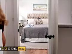 Gros cul, Grosse bite, Brunette brune, Couple, Mère que j'aimerais baiser, Monstre, Criant, Plan cul à trois