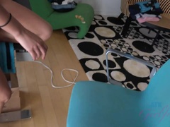 Amateur, Brunette brune, Éjaculation interne, Doigter, Branlette thaïlandaise, Huilée, Orgasme, Rasée