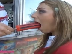 Grosse titten, Blondine, Auto, Paar, Masturbation, Pov, Rasiert, Uniform