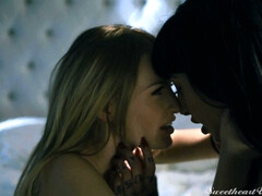 Cul, Embrassement, Lesbienne, Léchez, Masturbation, Piercing, Nénés, Voyeur