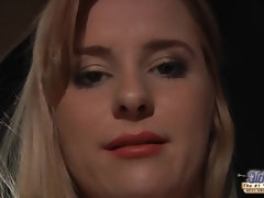 ブロンド, フェラチオ, 指いじり, 手コキする, キス, なめる, ストッキング, ティーン