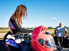 Kont, Grote kont, Pijpbeurt, Hondjeshouding, Dubbele penetratie, Harig, Buiten, Trio