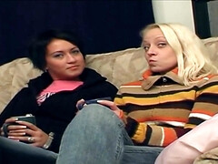 Anaal, Grote mammen, Rondborstig, Natuurlijke tieten, Orgie, Tiener, Tieten likken, Oud