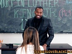 Verga grande, Garganta profunda, Polla, Sexo duro, Hd, Interracial, Chupando, Adolescente