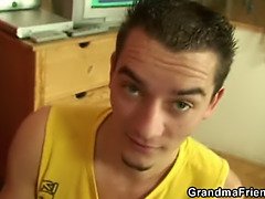 Wohlbeleibte schöne frauen, Grosser arsch, Pummelig, Gruppe, Reif, Natürlichen titten, Pov, Flotter dreier