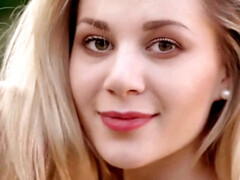 Kont, Badpak, Blond, Natuurlijke tieten, Buiten, Doordringend, Biljart, Kut duiken