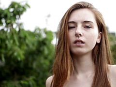 ブロンド, 指いじり, 目瞪口呆, アウトドア, ピアス, 一人, ティーン, オッパイの