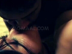 Aziatisch, Grote mammen, Bruinharig, Rondborstig, Indisch, Moeder die ik wil neuken, Natuurlijke tieten, Tieten likken