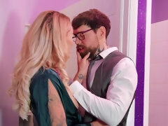 Insatiable blonde lady Isabelle Deltore gets her butthole creampied