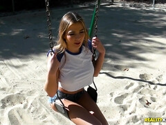 Amateur, Americano, Rubia, Morena, Polla, Corridas faciales, Al aire libre, Chupando