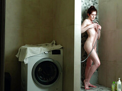 Brunette brune, Hd, Masturbation, Seins naturels, Douche, Solo